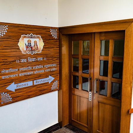 Amritara Ramila Kutir Hotel Ayodhya Exterior foto
