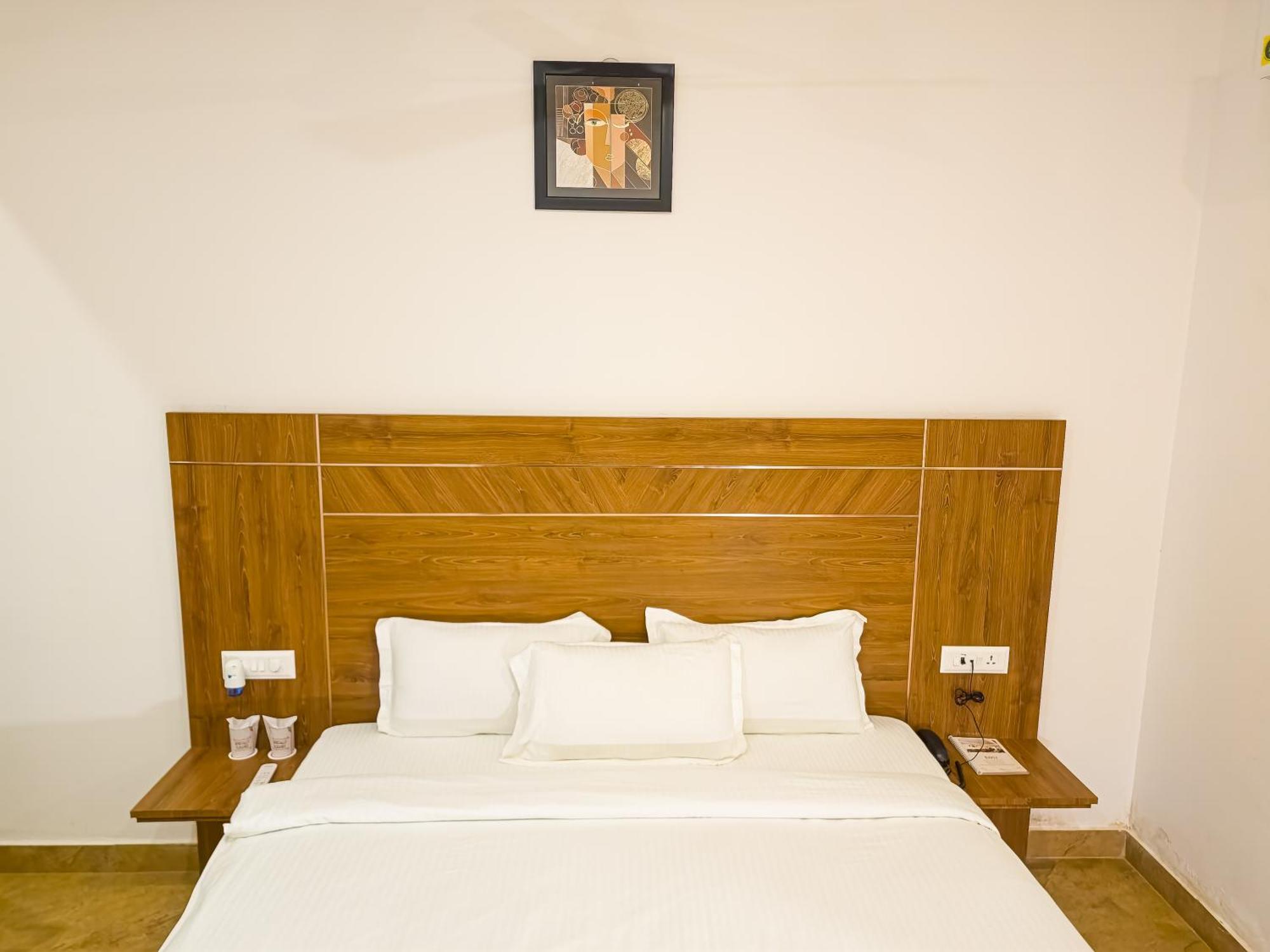Amritara Ramila Kutir Hotel Ayodhya Exterior foto