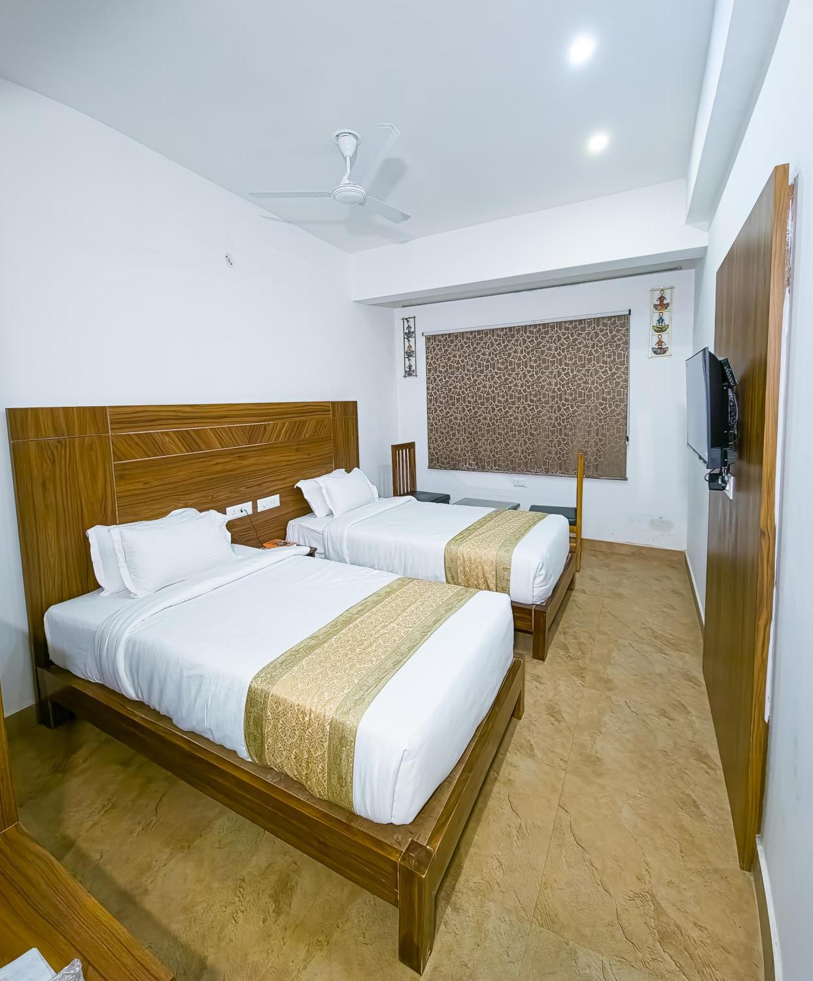 Amritara Ramila Kutir Hotel Ayodhya Exterior foto
